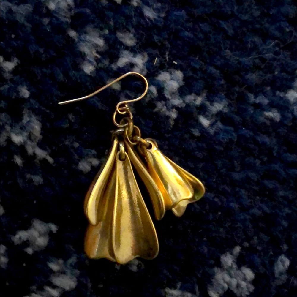 Gold lucky brand earrings
